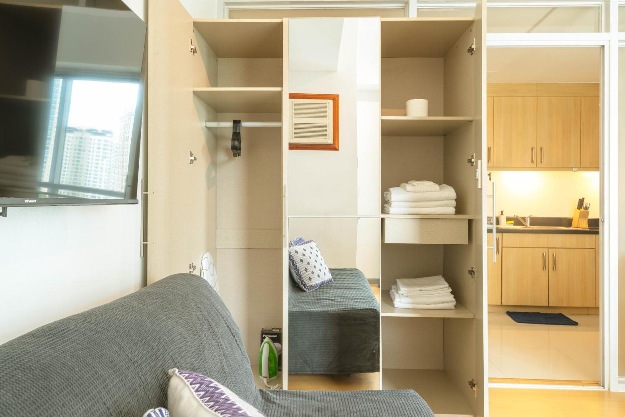Prime Avant Bgc Location Apartments By Ph Staycation Manila Exterior foto